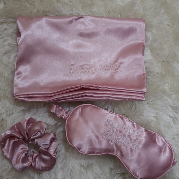 Macy's Beauty Collection 3-Pc. Extend Your NWT - Picture 3 of 4